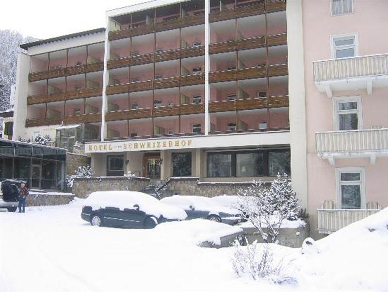 Hotel Morosani Schweizerhof 4*
