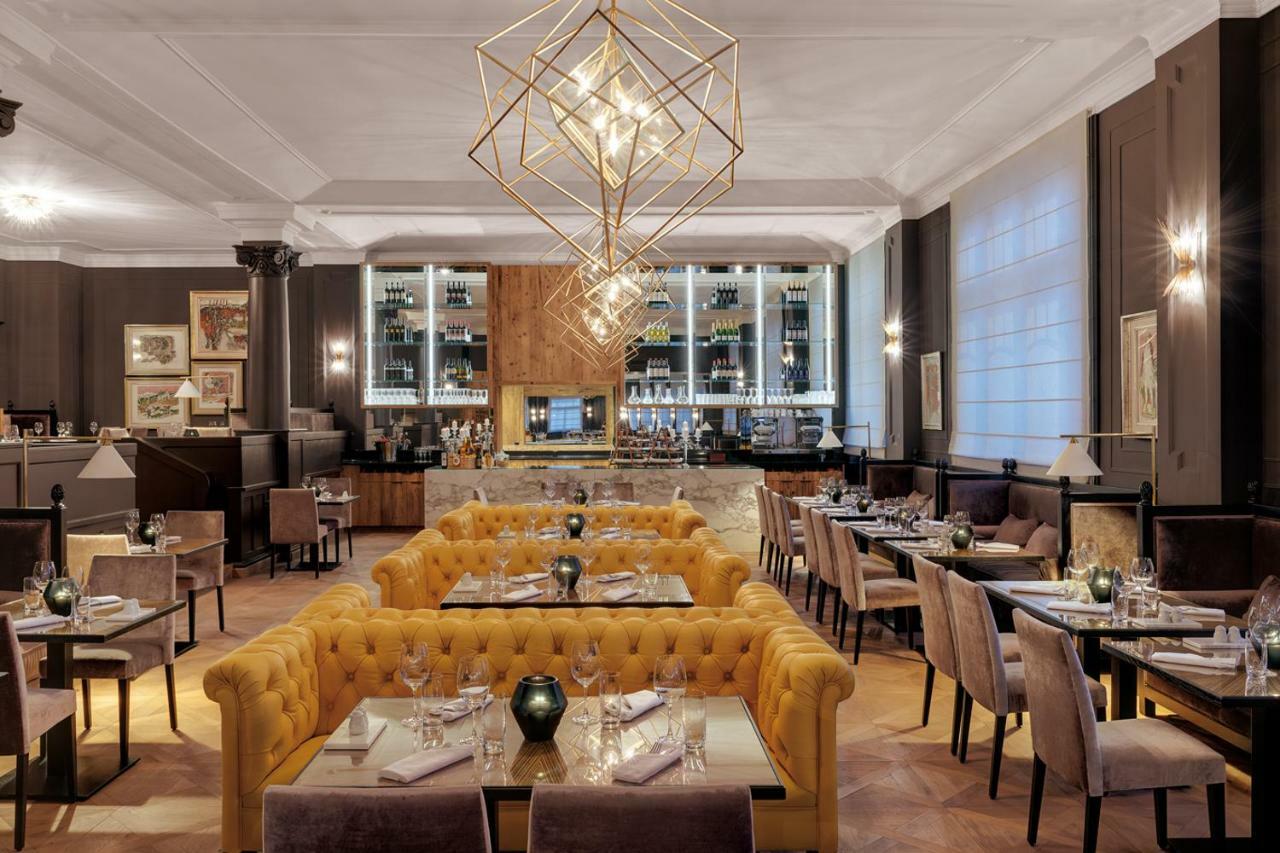 Hotel Morosani Schweizerhof 4*