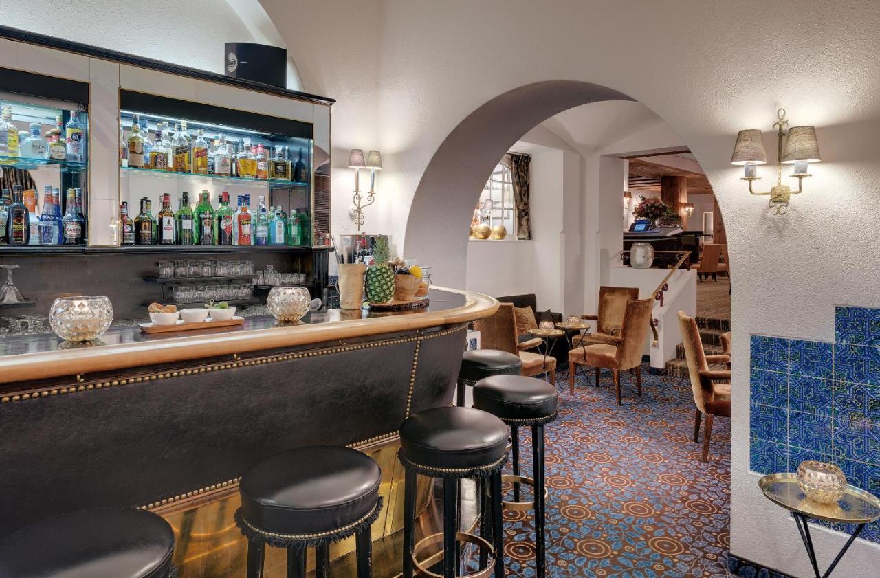 Hotel Morosani Schweizerhof 4*